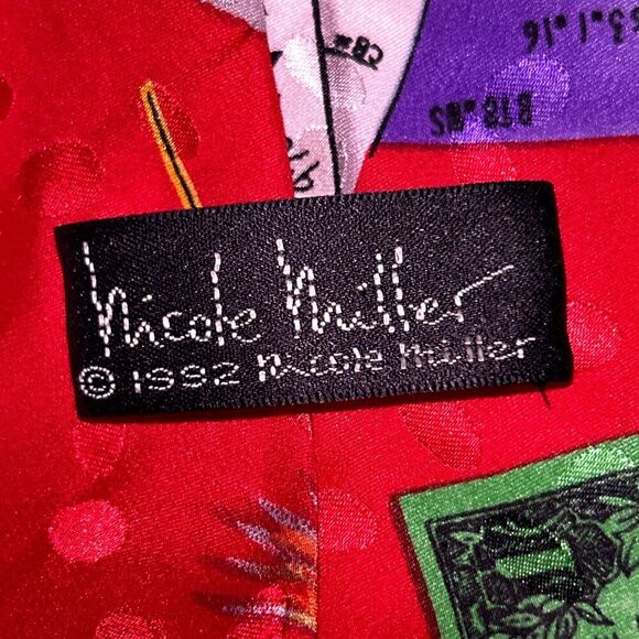 Vintage 1992 Nicole Miller Silk Tie Red Wall Street Theme - Picture 3 of 5